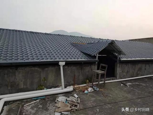 農(nóng)村自建房坡屋頂，用琉璃瓦還是樹脂瓦？看看內(nèi)行人的經(jīng)驗分享